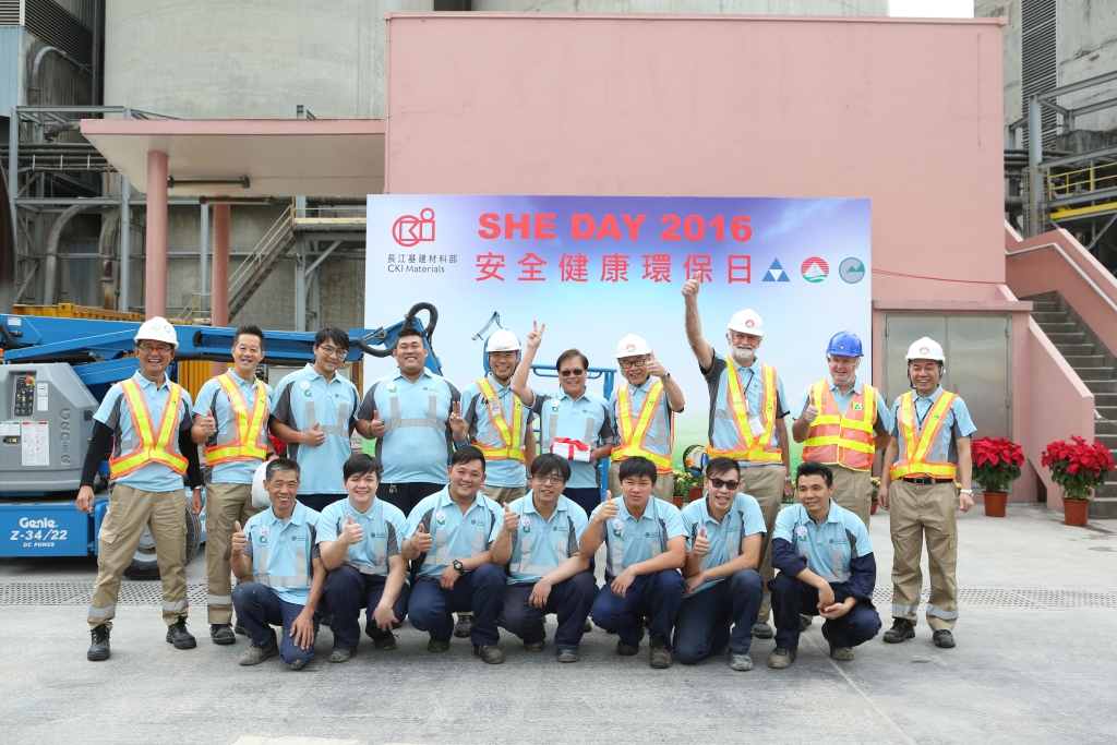 Group Photo - SHE Day 2014